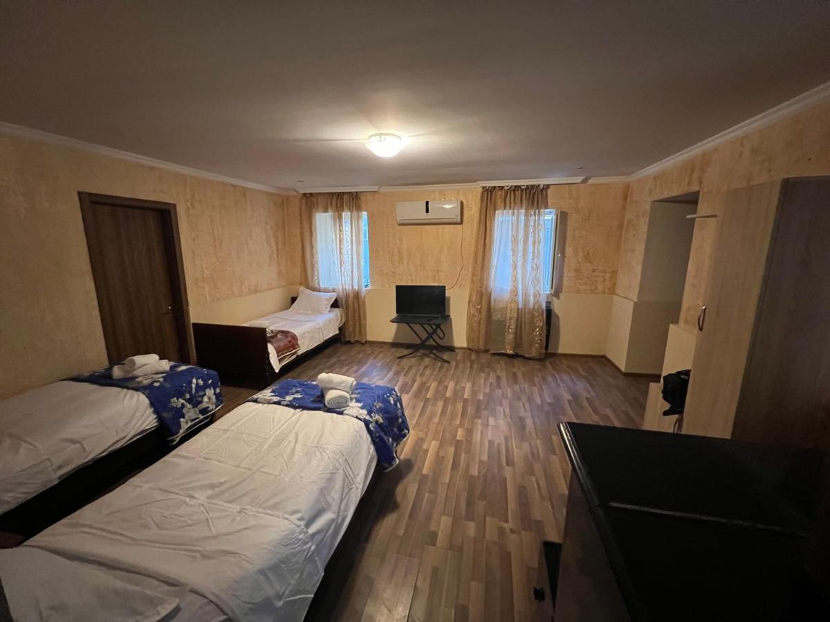 Cozy Apartment In The Centre Of Кутаїсі Екстер'єр фото