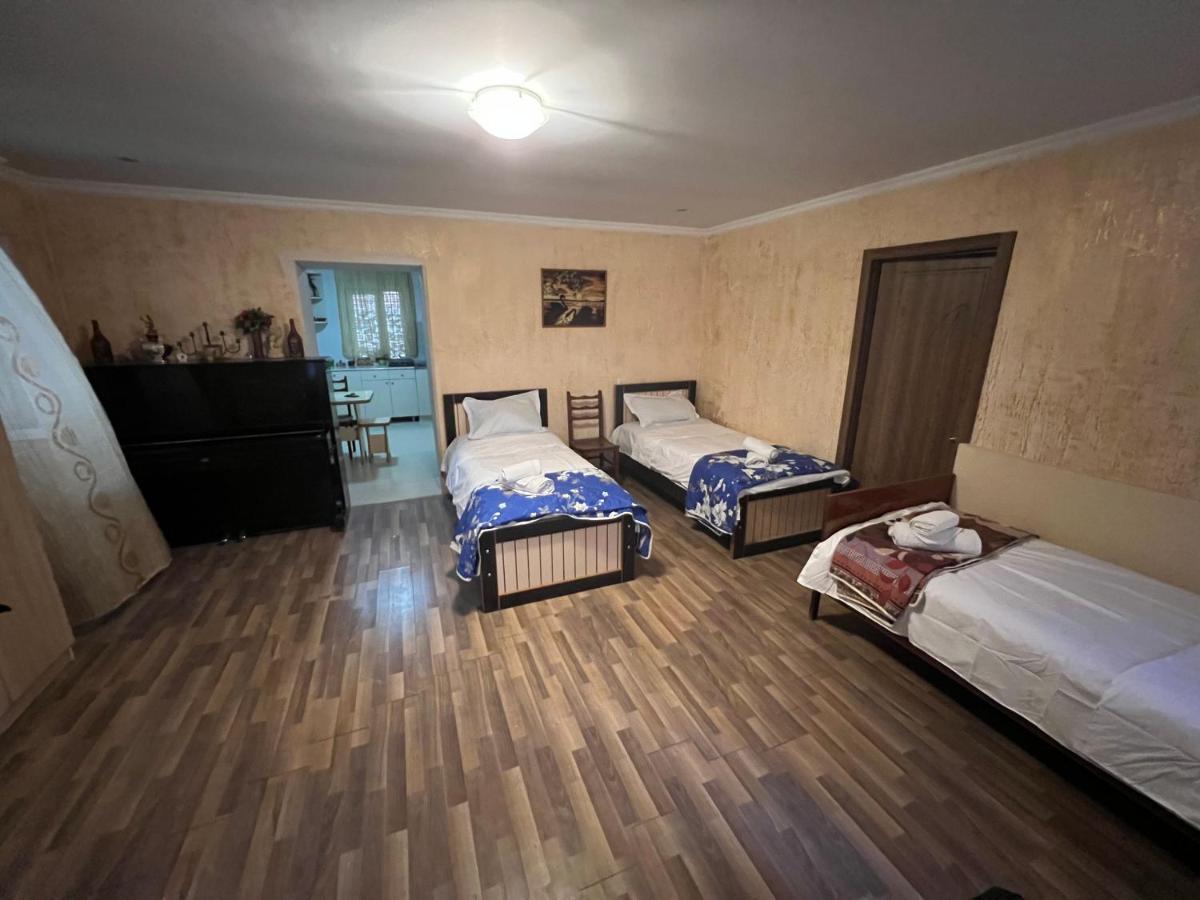 Cozy Apartment In The Centre Of Кутаїсі Екстер'єр фото