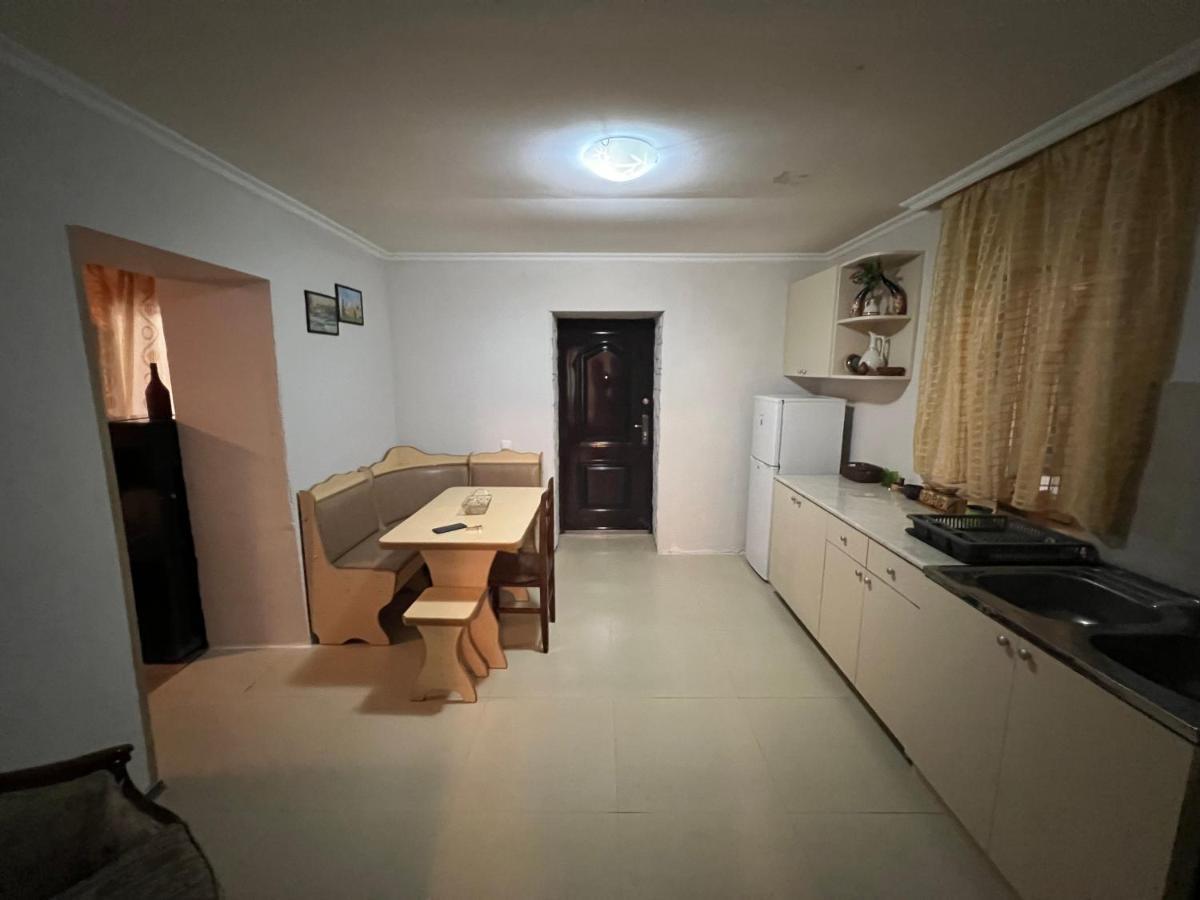 Cozy Apartment In The Centre Of Кутаїсі Екстер'єр фото
