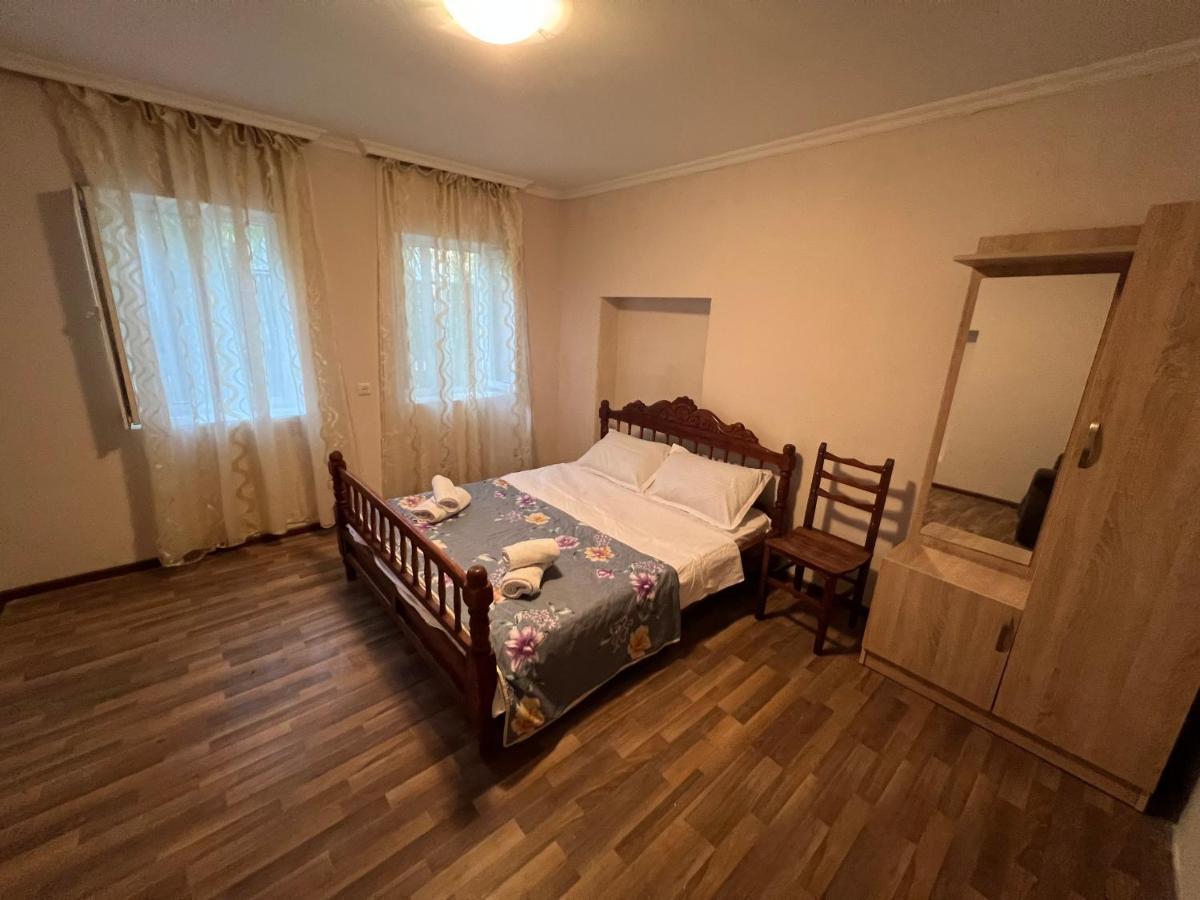 Cozy Apartment In The Centre Of Кутаїсі Екстер'єр фото
